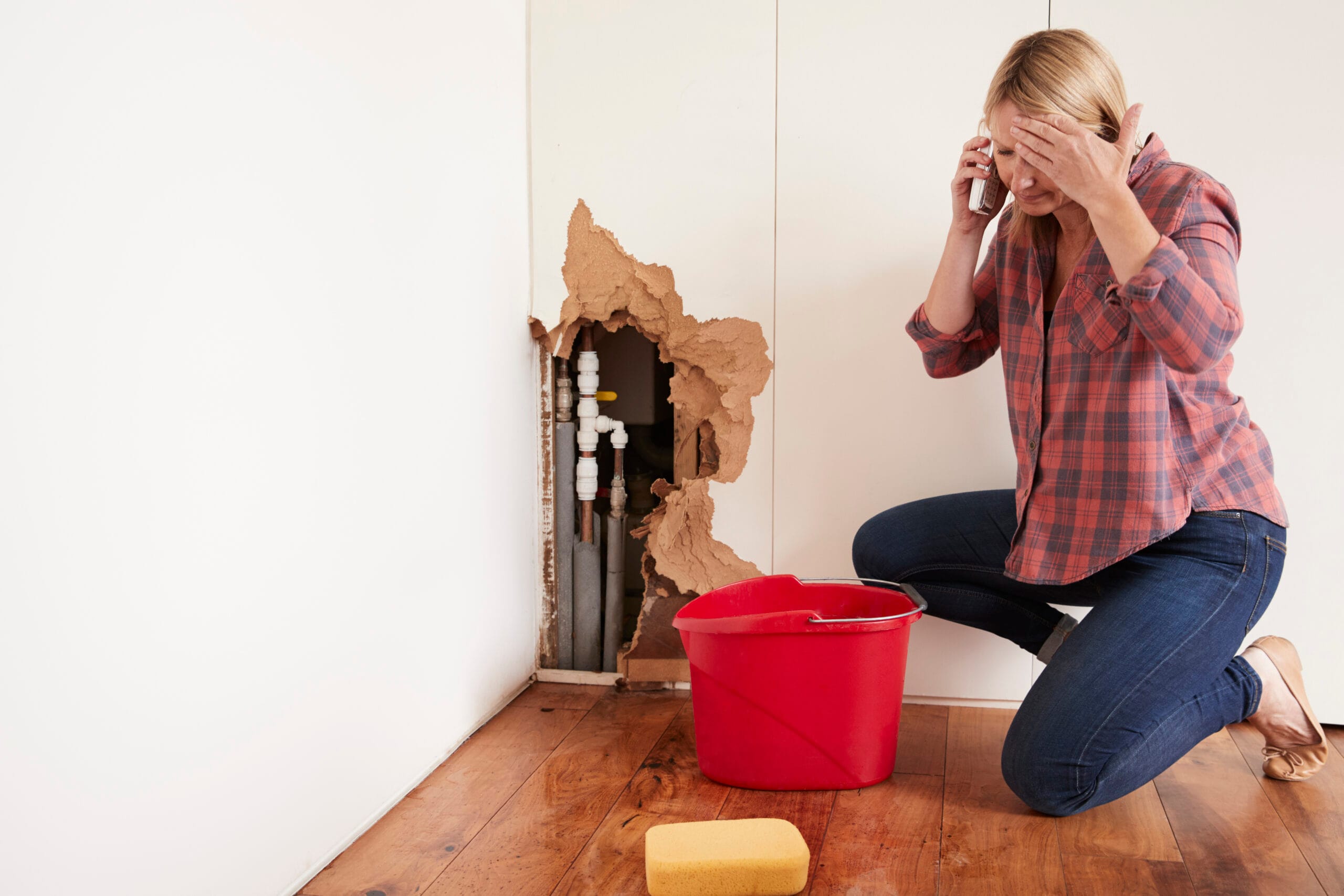 How to Reduce Water Damage After a Pipe Bursts