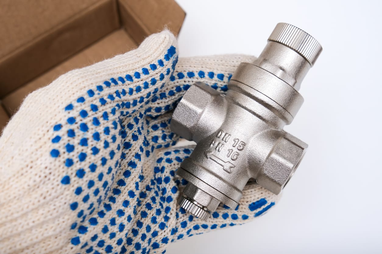 How Does a Water Pressure Reducing Valve Work?